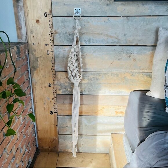 rope tied  macrame plant hanger - Picture 9 of 11